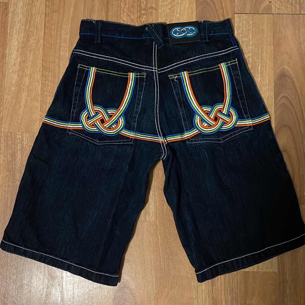 Evolution Jean shorts🔥 - Picture 2 of 3
